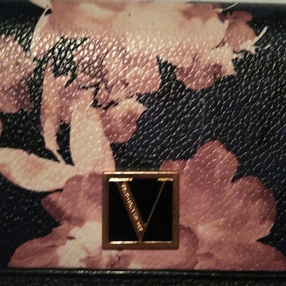 Victoria Secret Wristlet Wallet Pink Floral - Picture 10 of 10